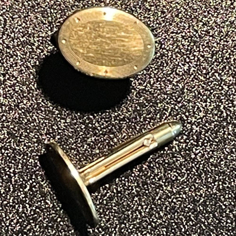 VINTAGE MENS GOLD CUFFLINKS